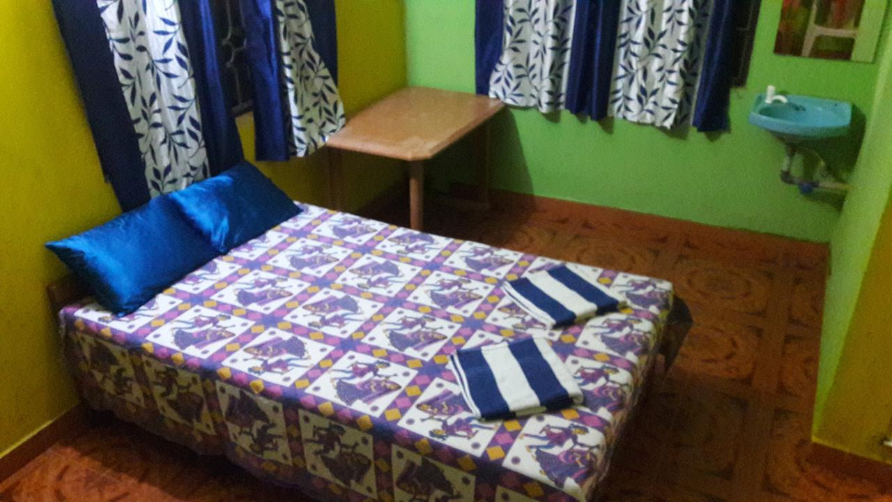Savitri Guest House Arambol Buitenkant foto