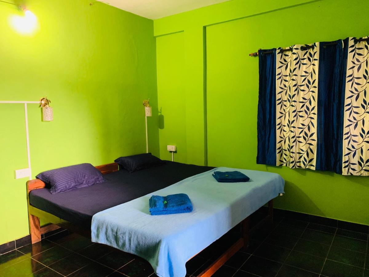 Savitri Guest House Arambol Buitenkant foto