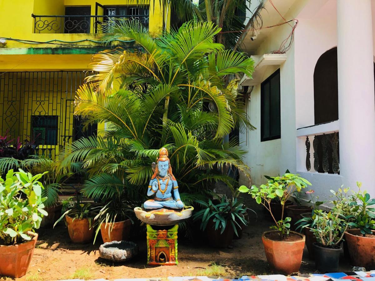 Savitri Guest House Arambol Buitenkant foto