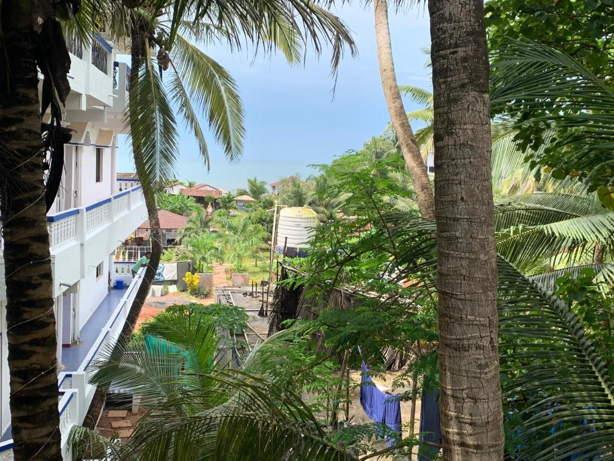Savitri Guest House Arambol Buitenkant foto